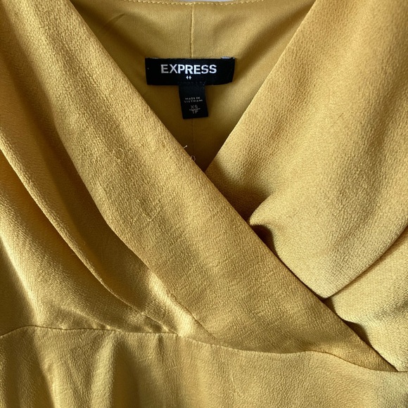 Dress - Picture 4 of 4